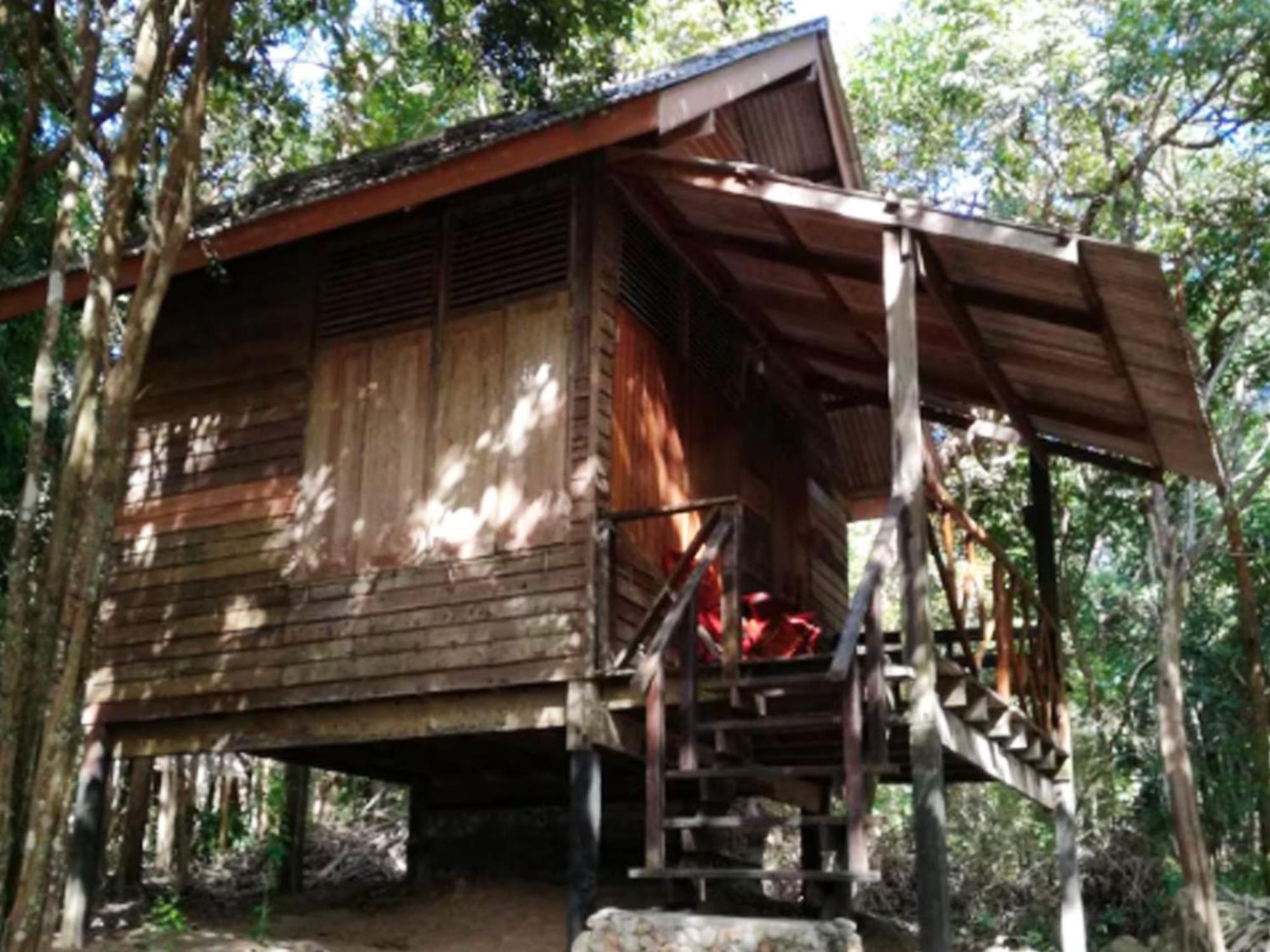 Room In Bungalow - Breathtaking Cottage Of Koh Pu ジュム島 エクステリア 写真